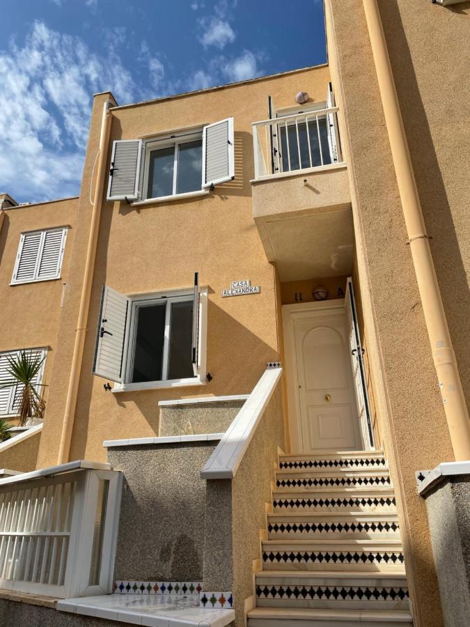 Casa Alexandra - Cosy 2Bedroom Duplex Torrevieja Kültér fotó